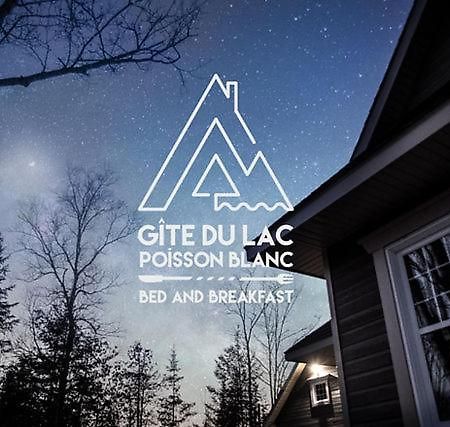 Notre-Dame-du-Laus Gite Du Lac Poisson Blanc מראה חיצוני תמונה